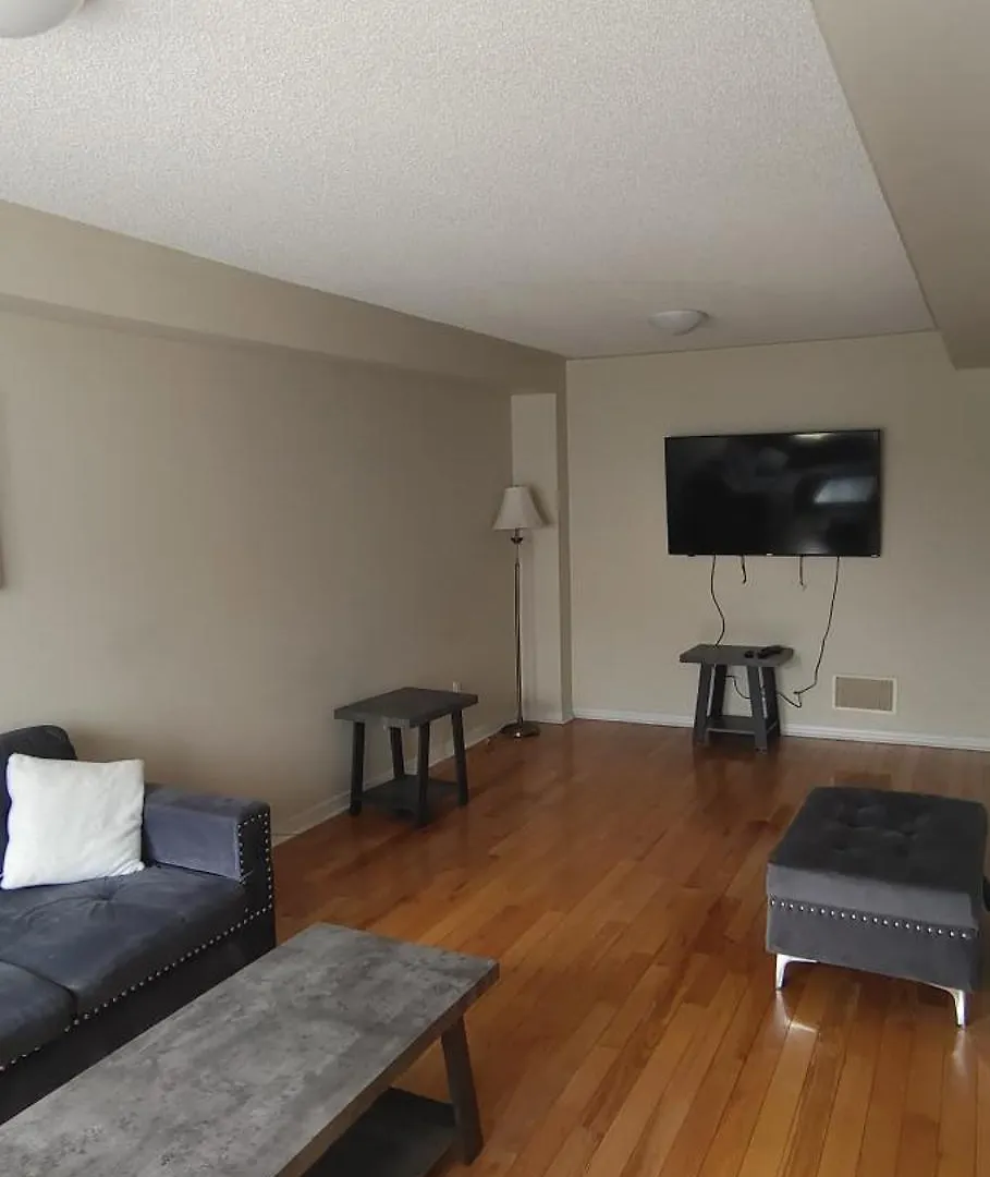 Cosy Room In Toronto With High Speed Internet- Close To City Centre 0*,  Canada